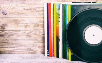 Sortie de single et album Sortie de single et album
